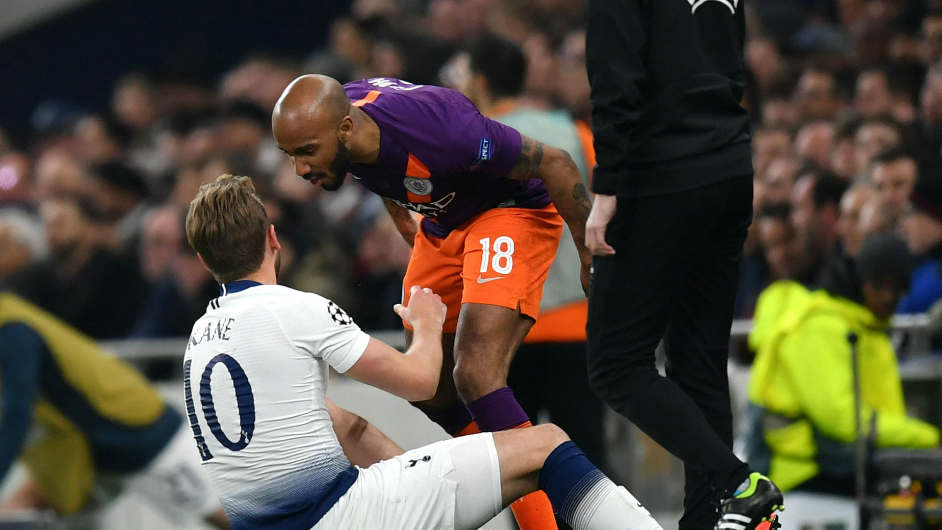 爱游戏体育- 凯恩vs 