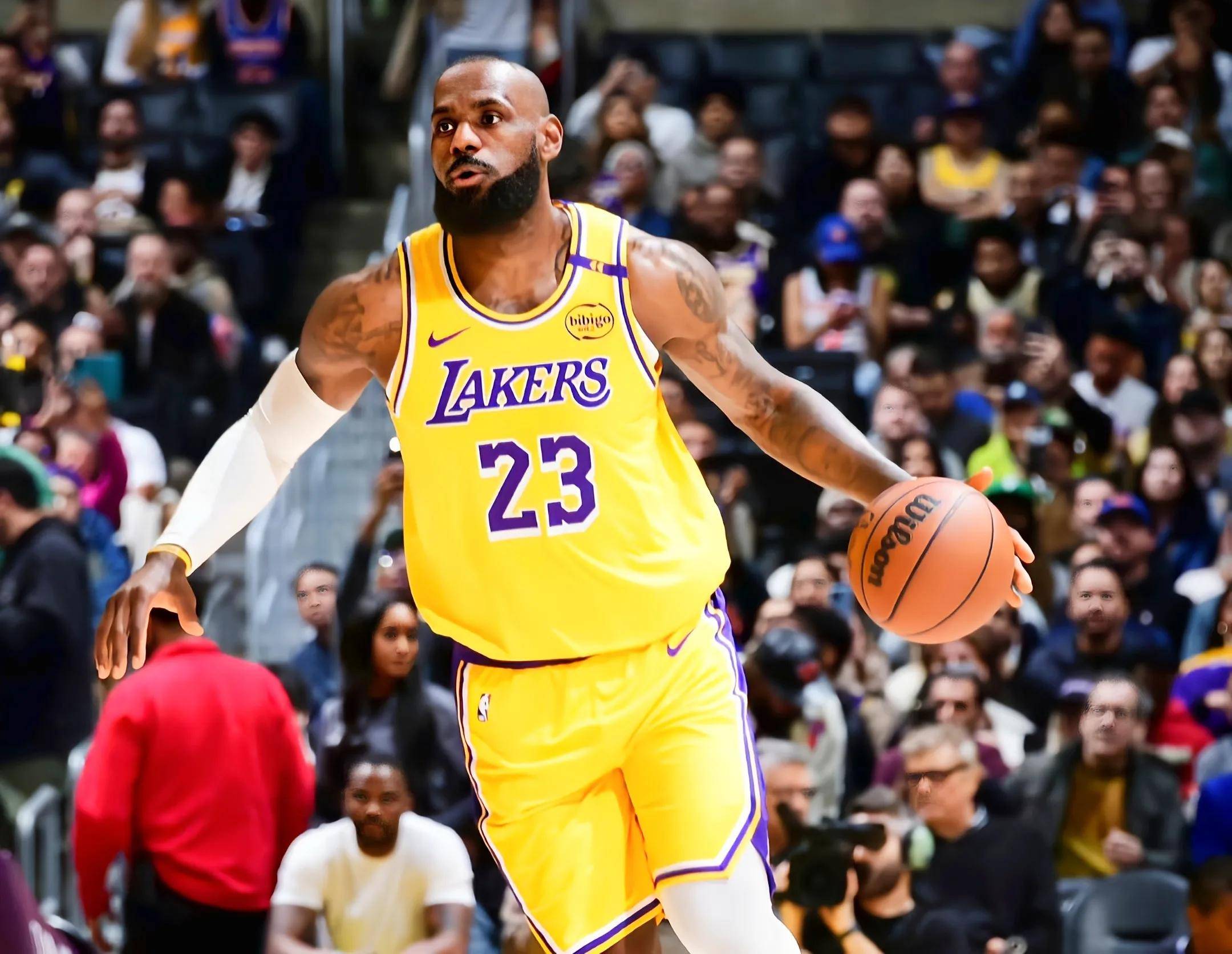 爱游戏体育- 詹姆斯复出首战 