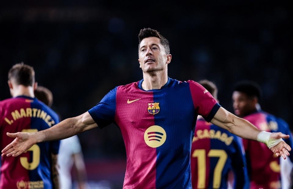 爱游戏-关于莱万多夫斯基连续五场比赛得分超过突破纪录，西班牙队挑战极限！的信息