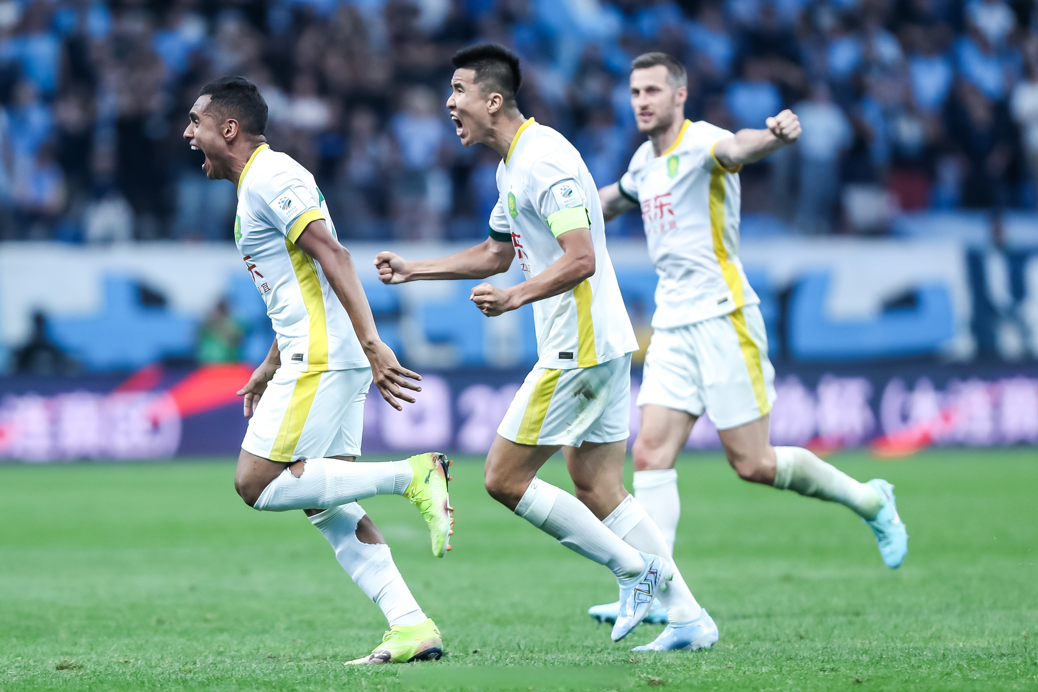 爱游戏-关于莱万多夫斯基赛事官方发布战术调整新规，尤文图斯争议不断！的信息