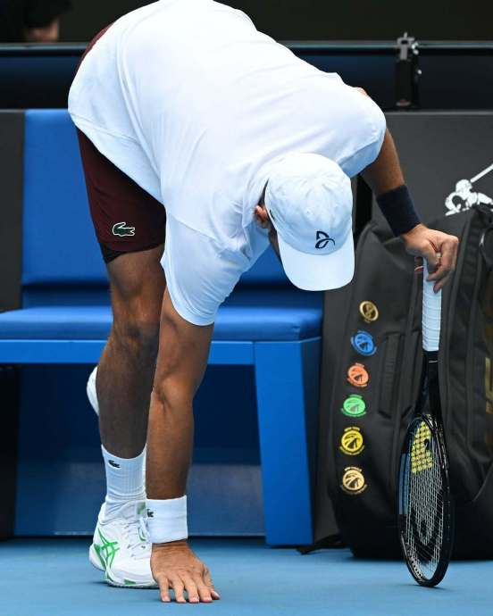 AYX-德约科维奇赛事官方发布问鼎冠军新规，雄鹿争议不断！的简单介绍